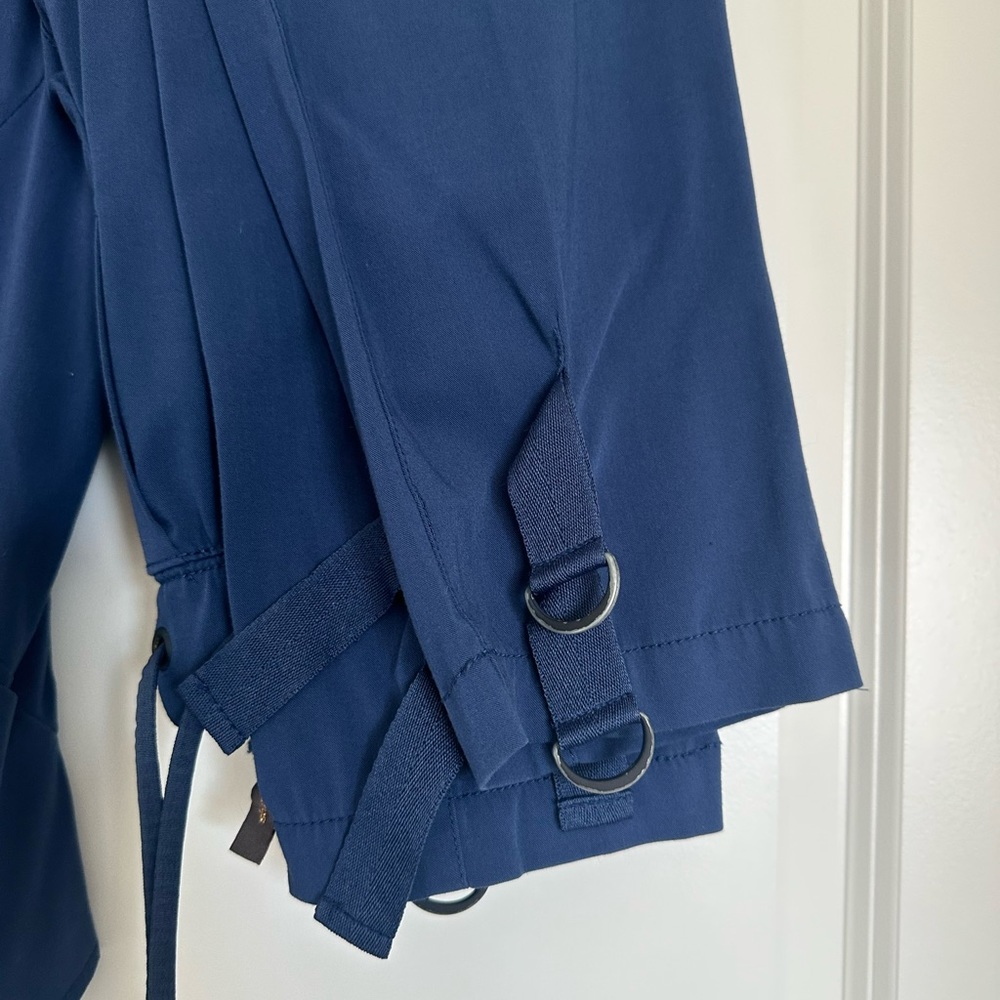 Jaanuu navy blue scrub set